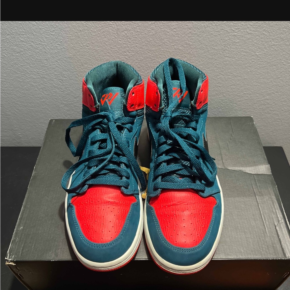 Air Jordan 1 MID